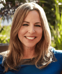 LisaGrossman-Headshot2024